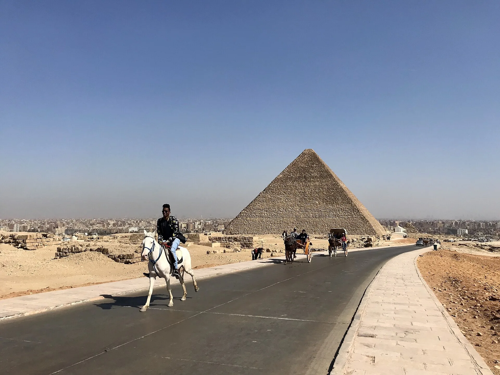 Gizeh : dormir au pied des pyramides